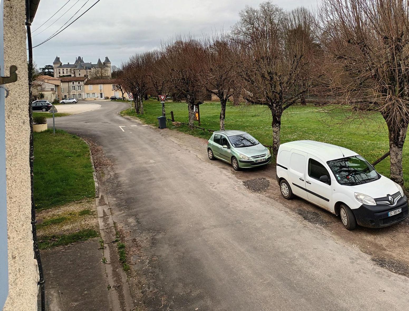 Apartamento Au Bord De La Riviere Verteuil-sur-Charente Exterior foto